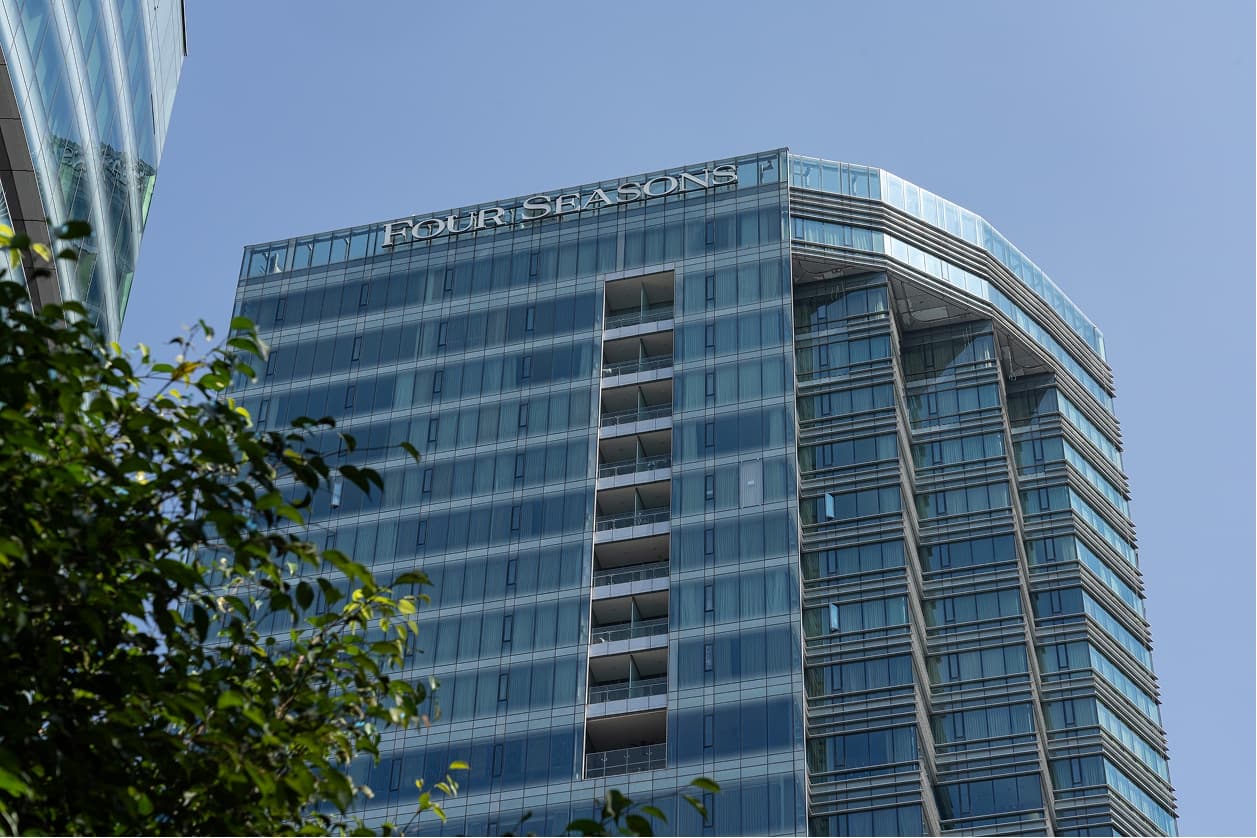 Four Seasons Private Residences at Embassy ONE gallery 2